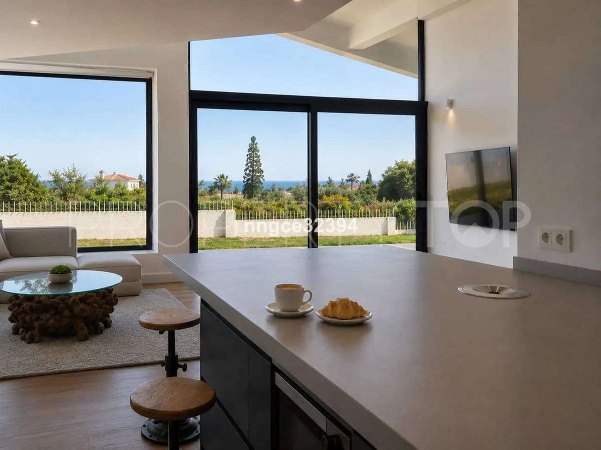 For sale villa with 5 bedrooms in New Golden Mile