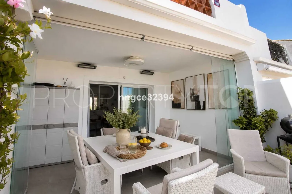 Town house in New Golden Mile for sale