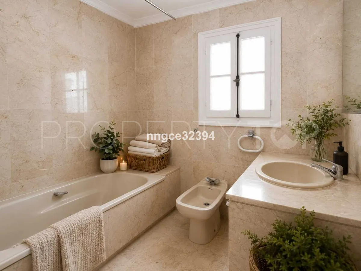 Penthouse with 5 bedrooms for sale in New Golden Mile