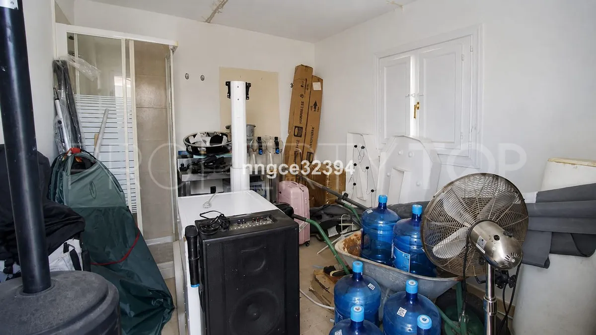 Penthouse with 5 bedrooms for sale in New Golden Mile