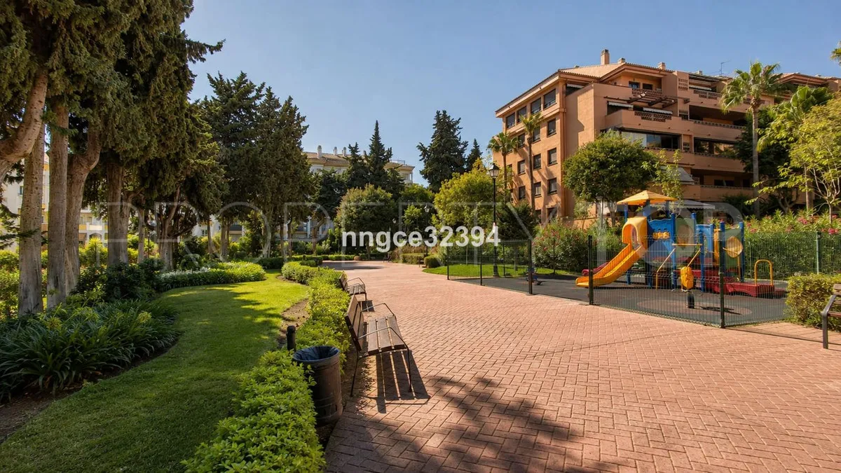 Ático con 1 dormitorio en venta en Marbella Golden Mile
