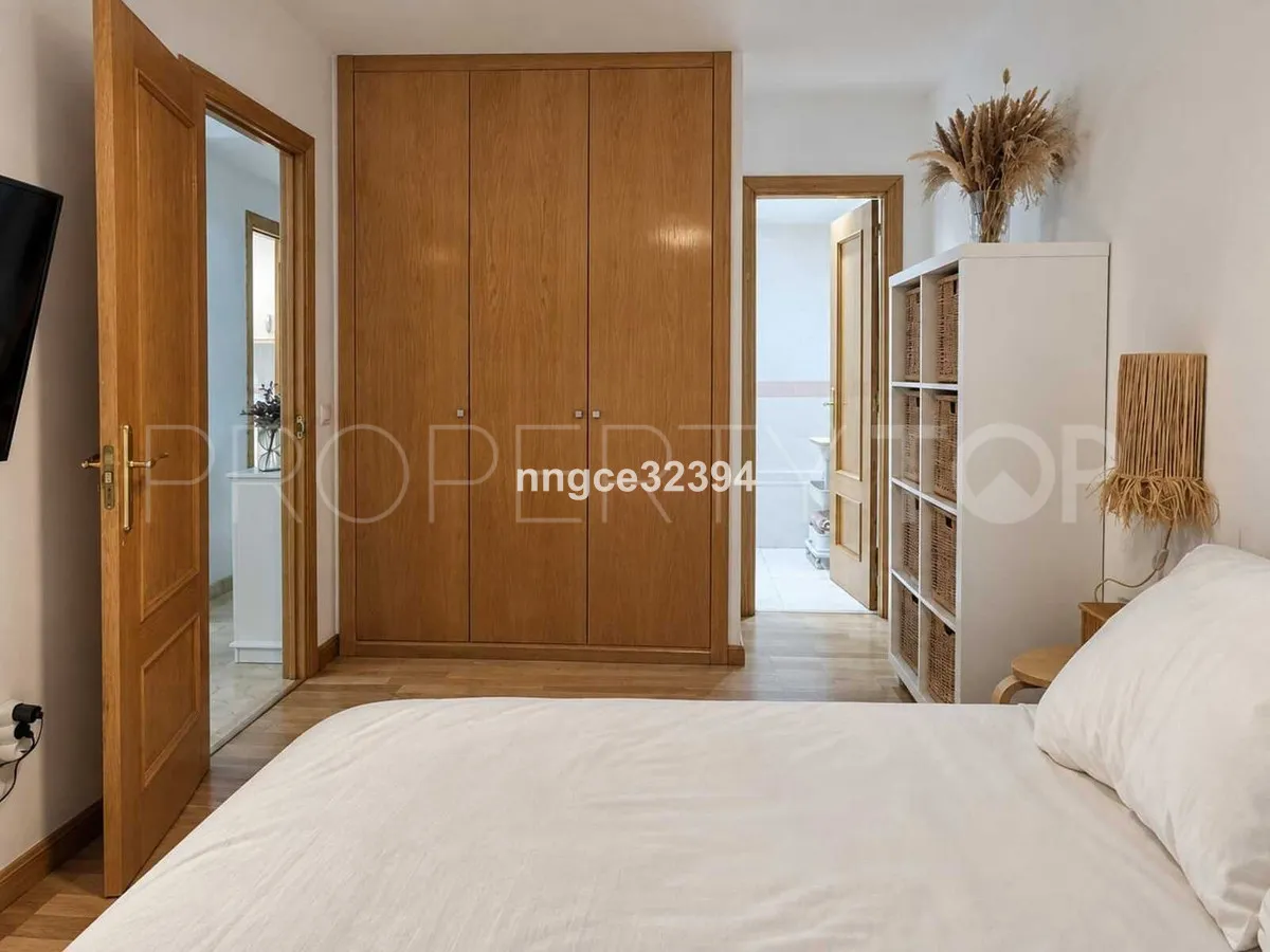 3 bedrooms ground floor apartment in Benahavis for sale