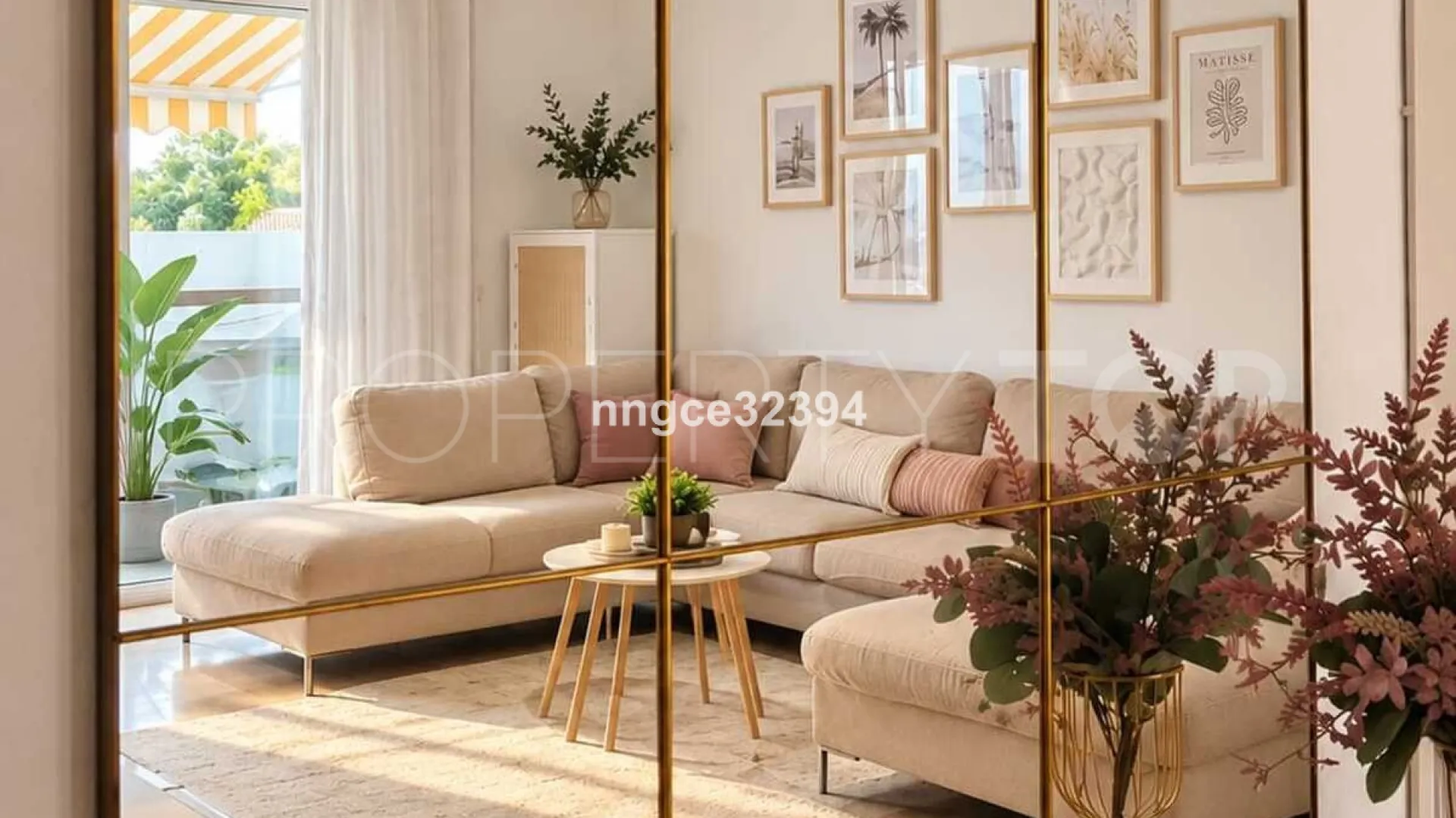3 bedrooms ground floor apartment in Benahavis for sale