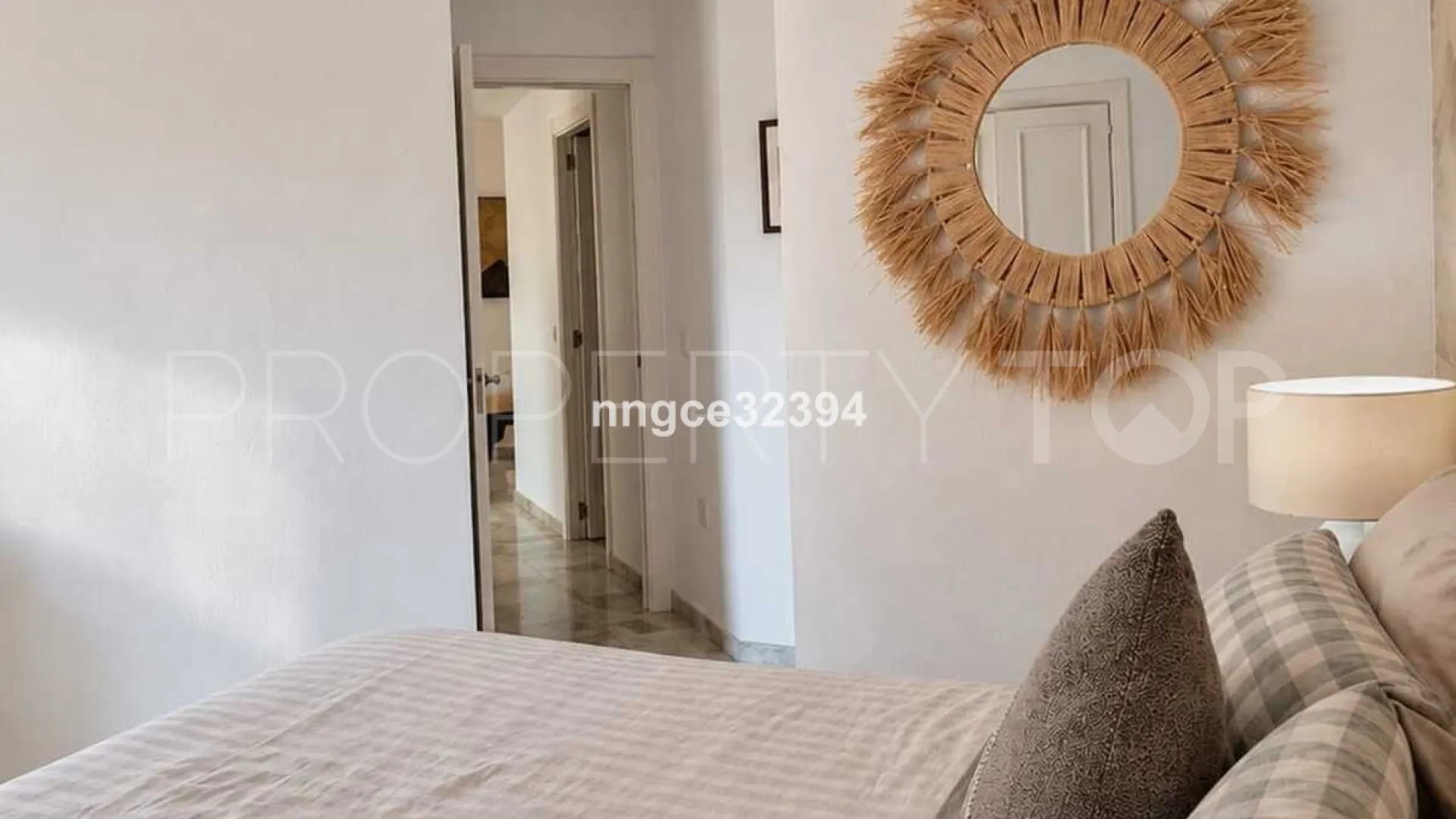 Apartamento en venta en New Golden Mile con 2 dormitorios