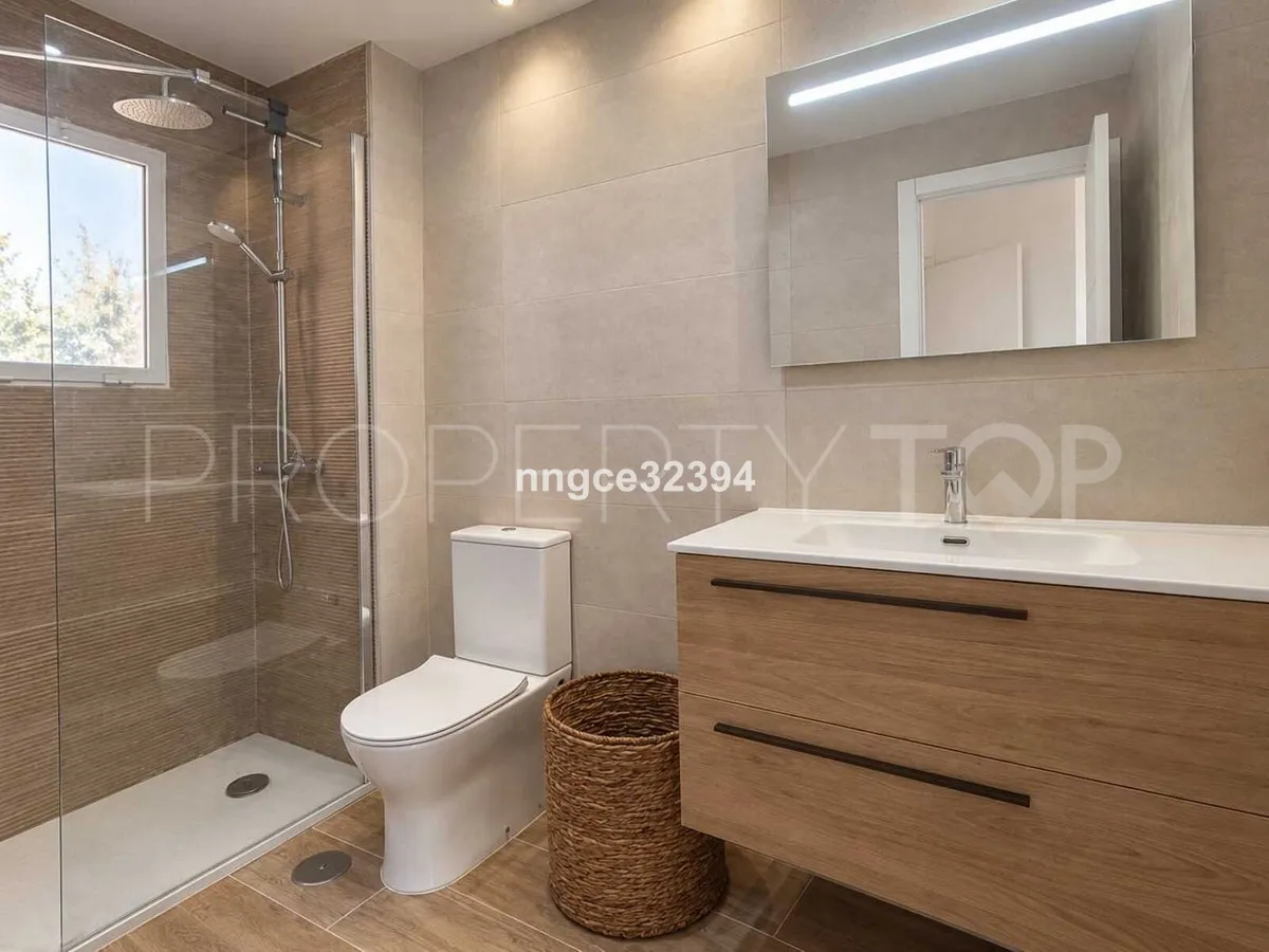 Apartamento en venta en New Golden Mile con 2 dormitorios