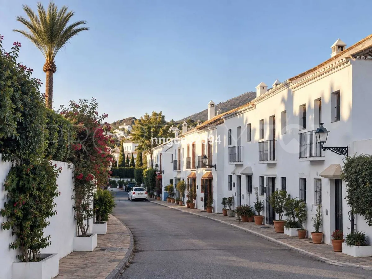 Se vende adosado en Nueva Andalucia con 2 dormitorios