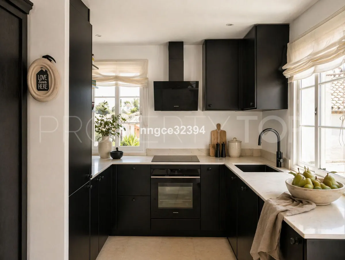 Penthouse for sale in New Golden Mile