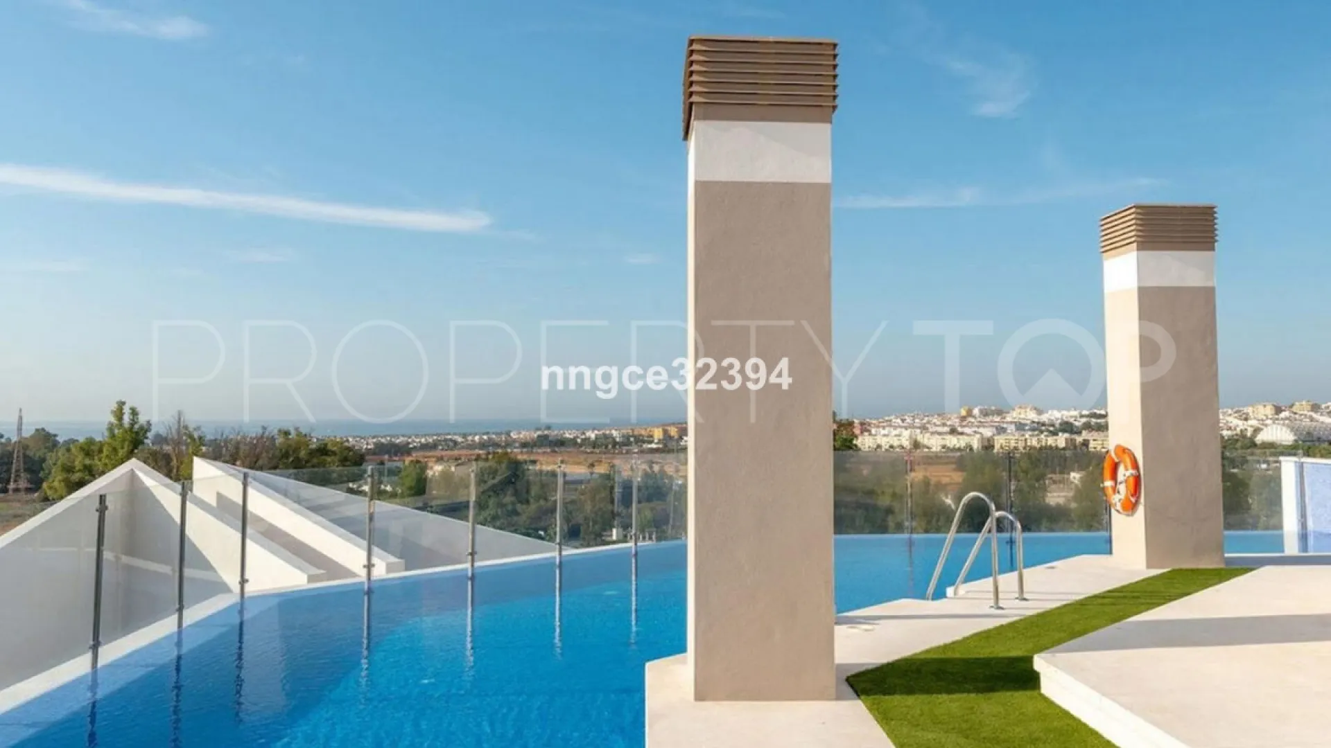 Apartment in Nueva Andalucia for sale