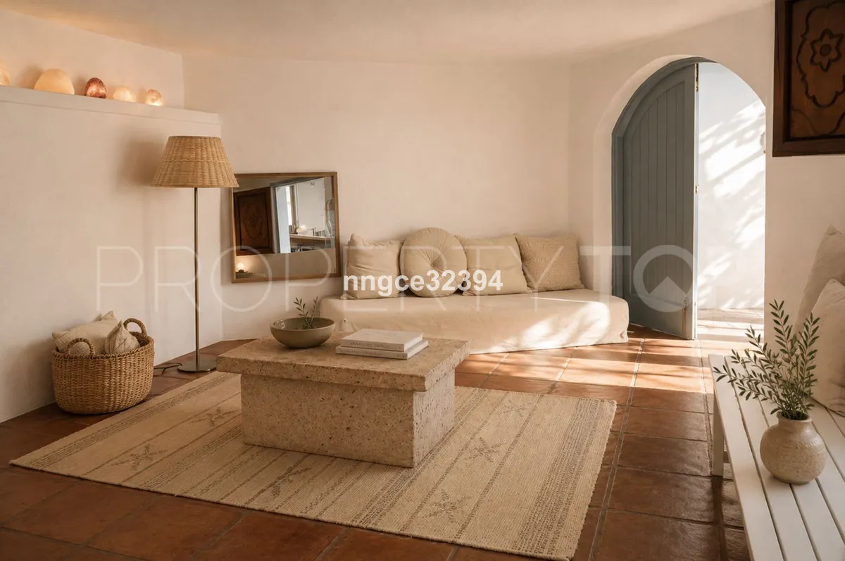 Villa for sale in Benahavis Centro