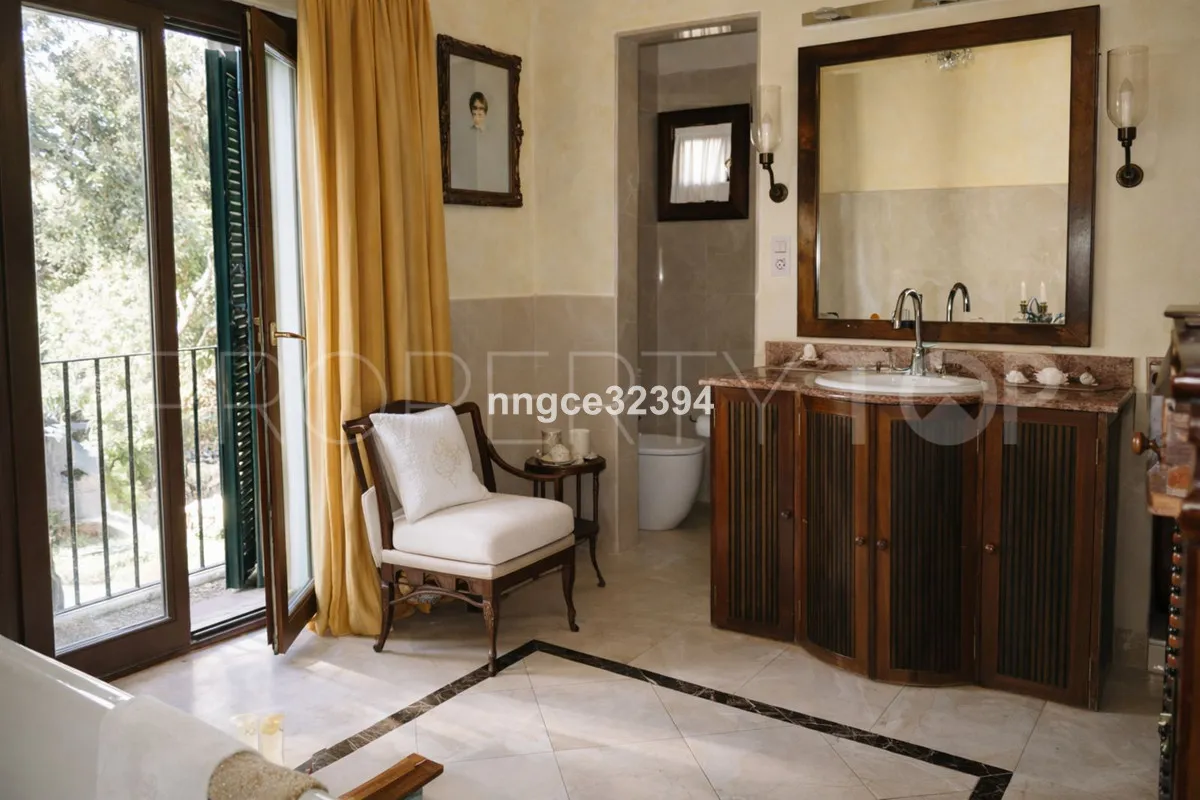 Villa for sale in Sotogrande Costa