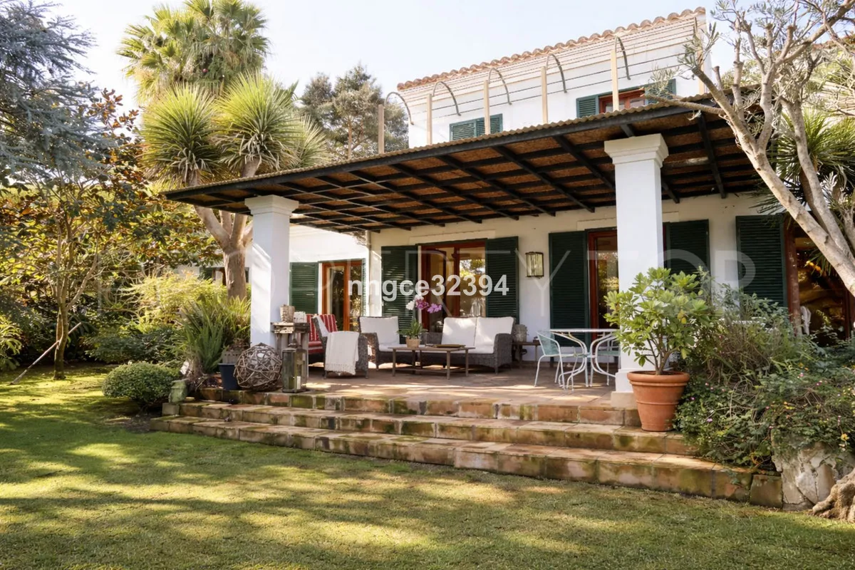 Villa for sale in Sotogrande Costa