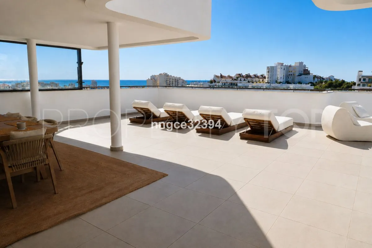 Apartment with 3 bedrooms for sale in Estepona