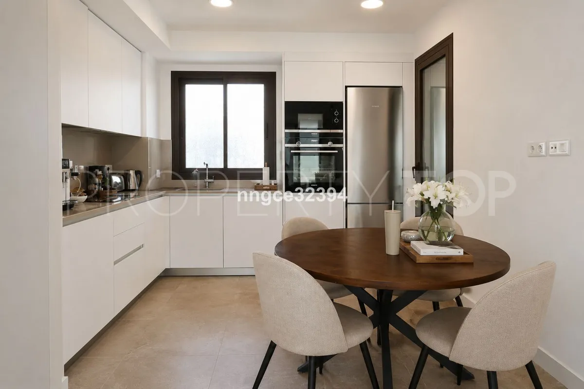 Apartment with 3 bedrooms for sale in Estepona