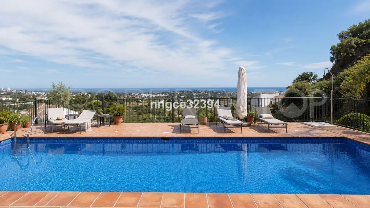 Comprar Ático en Benahavis de 3 dormitorios