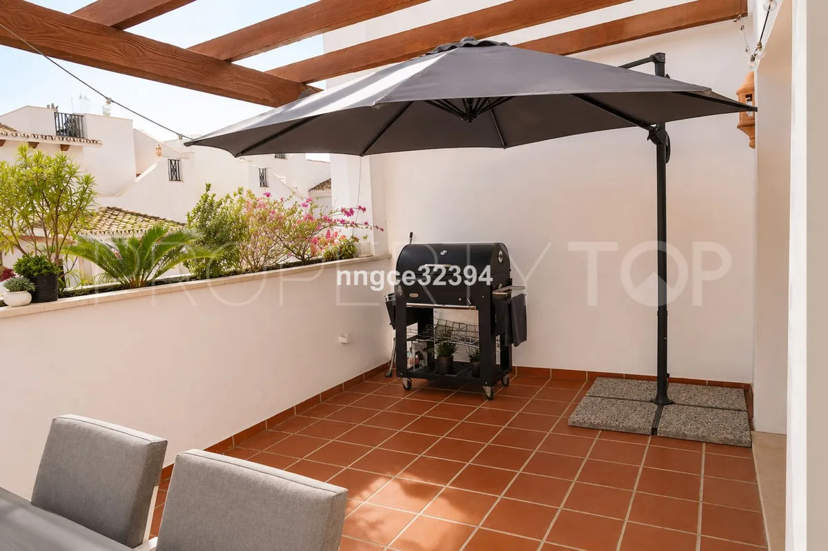 Apartment in Nueva Andalucia for sale