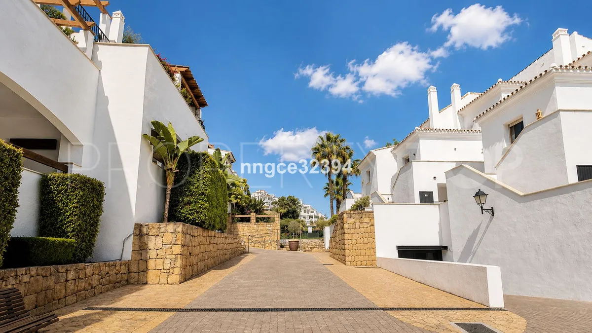Apartment in Nueva Andalucia for sale