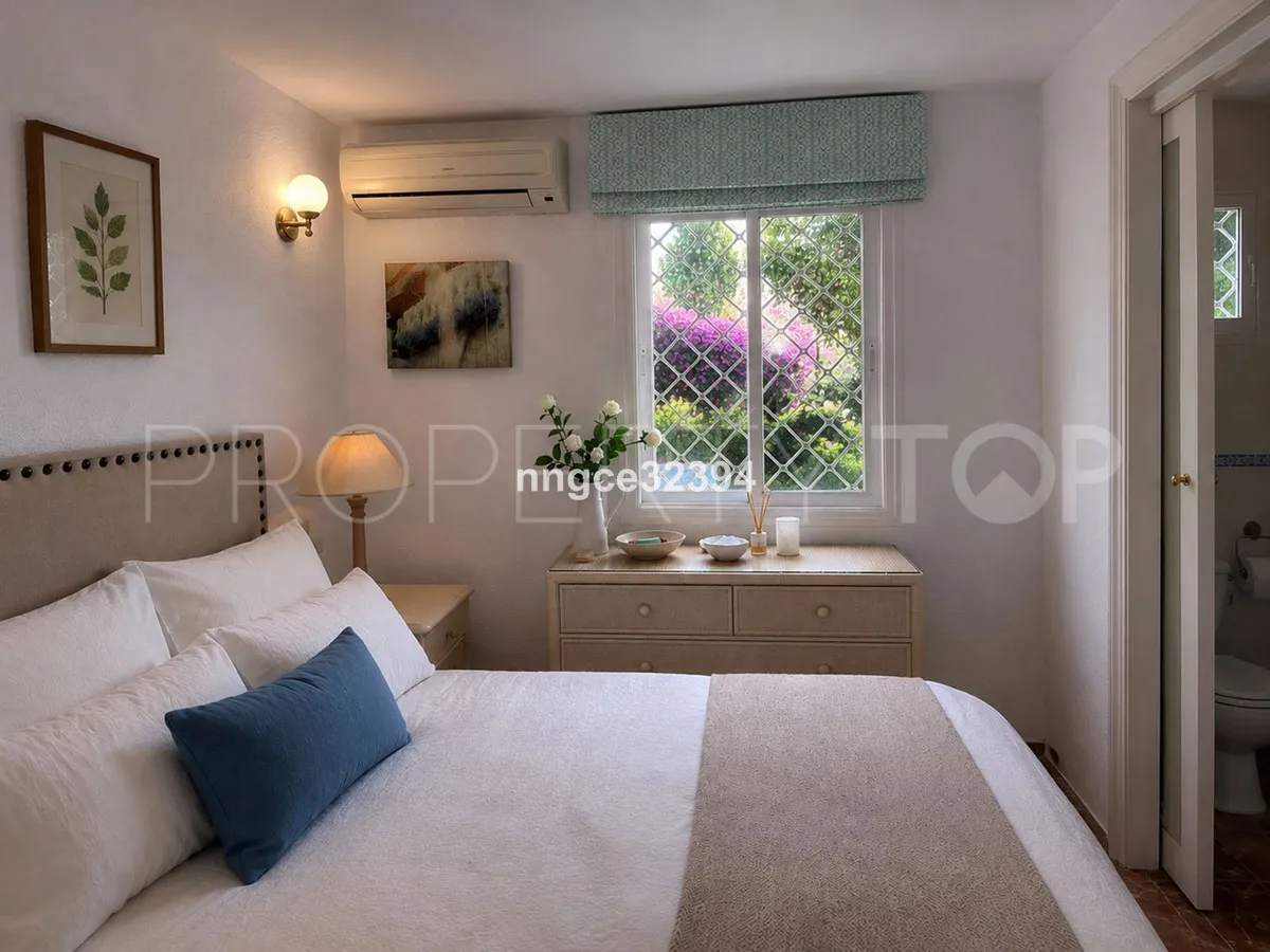 Comprar adosado con 3 dormitorios en Marbella - Puerto Banus