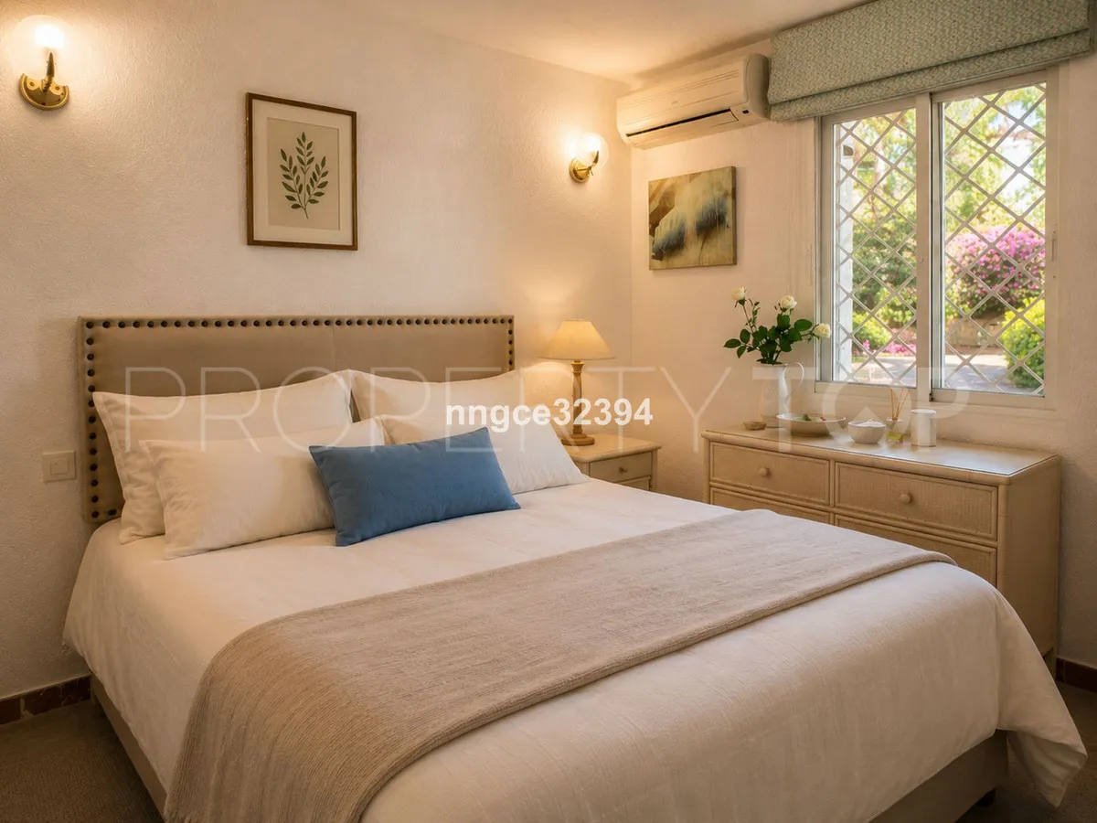 Comprar adosado con 3 dormitorios en Marbella - Puerto Banus
