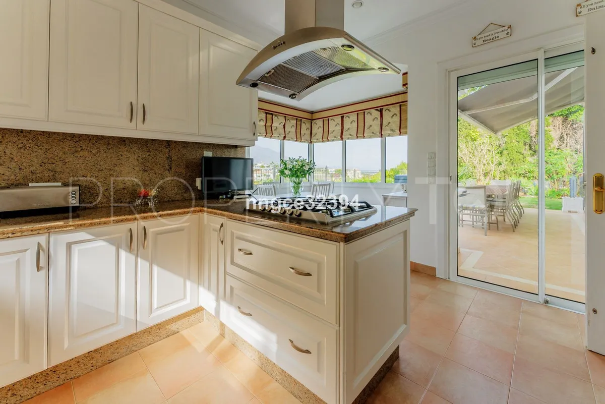 Benahavis, villa a la venta