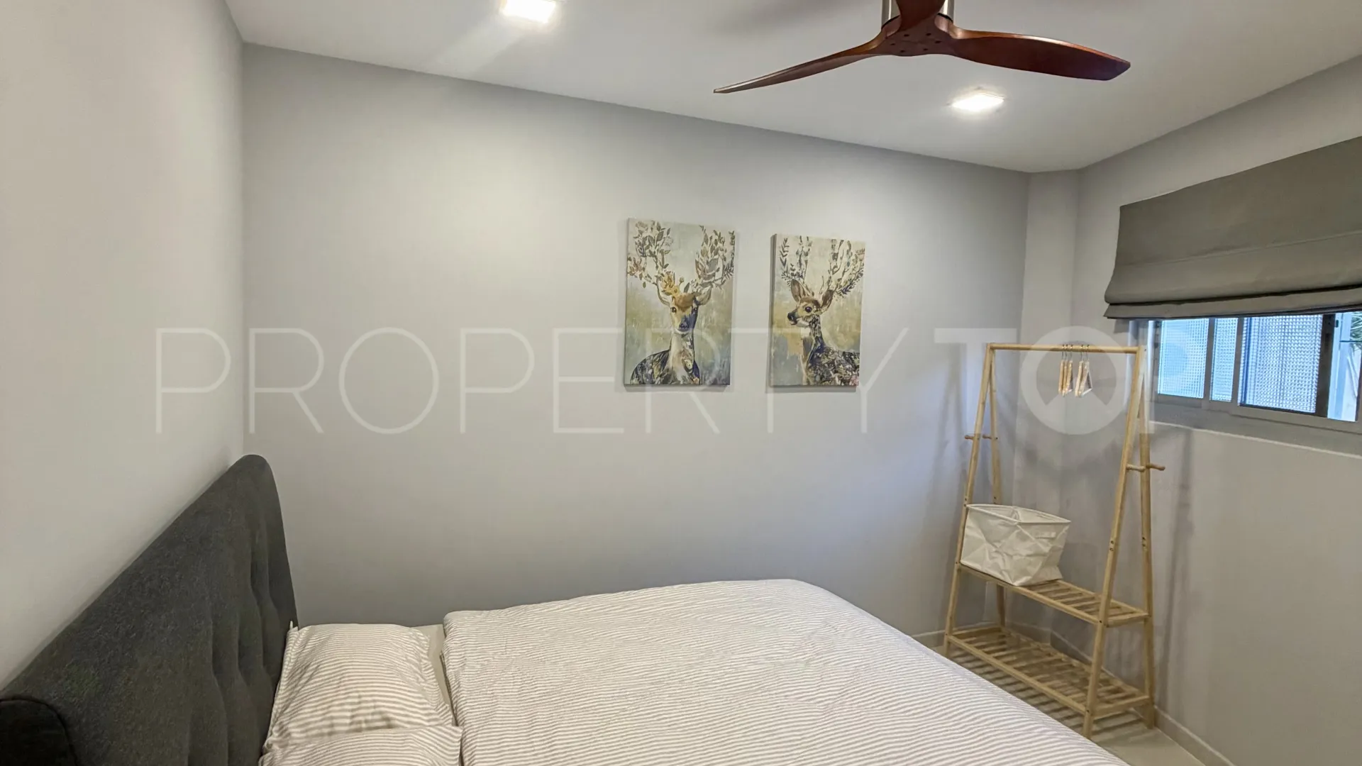 Buy 2 bedrooms ground floor apartment in Benalmadena Centro
