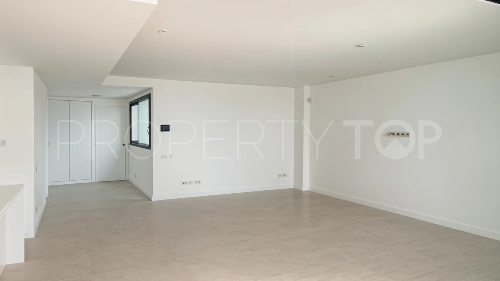 Apartamento en venta en Los Monteros con 2 dormitorios