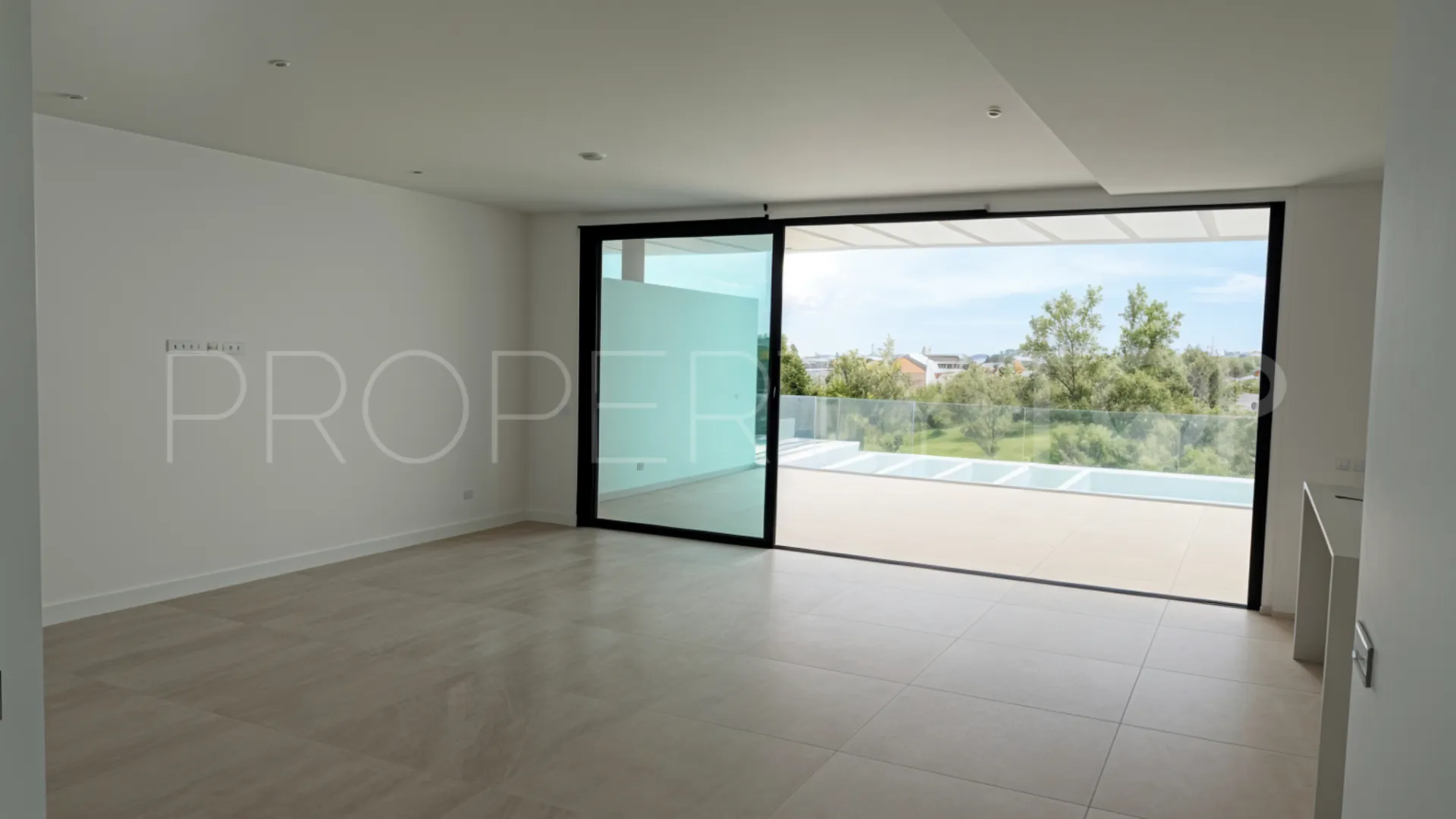 Apartamento en venta en Los Monteros con 2 dormitorios
