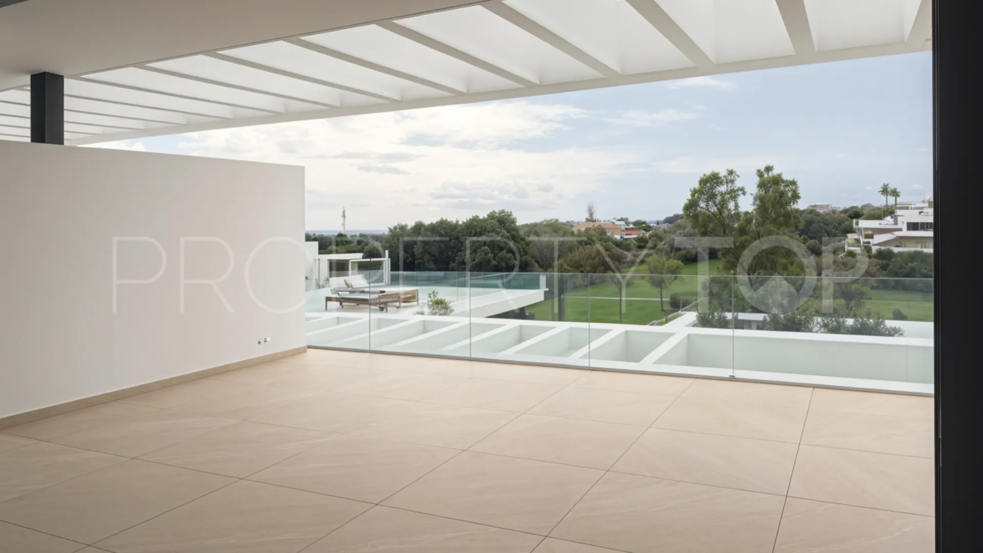 Apartamento en venta en Los Monteros con 2 dormitorios