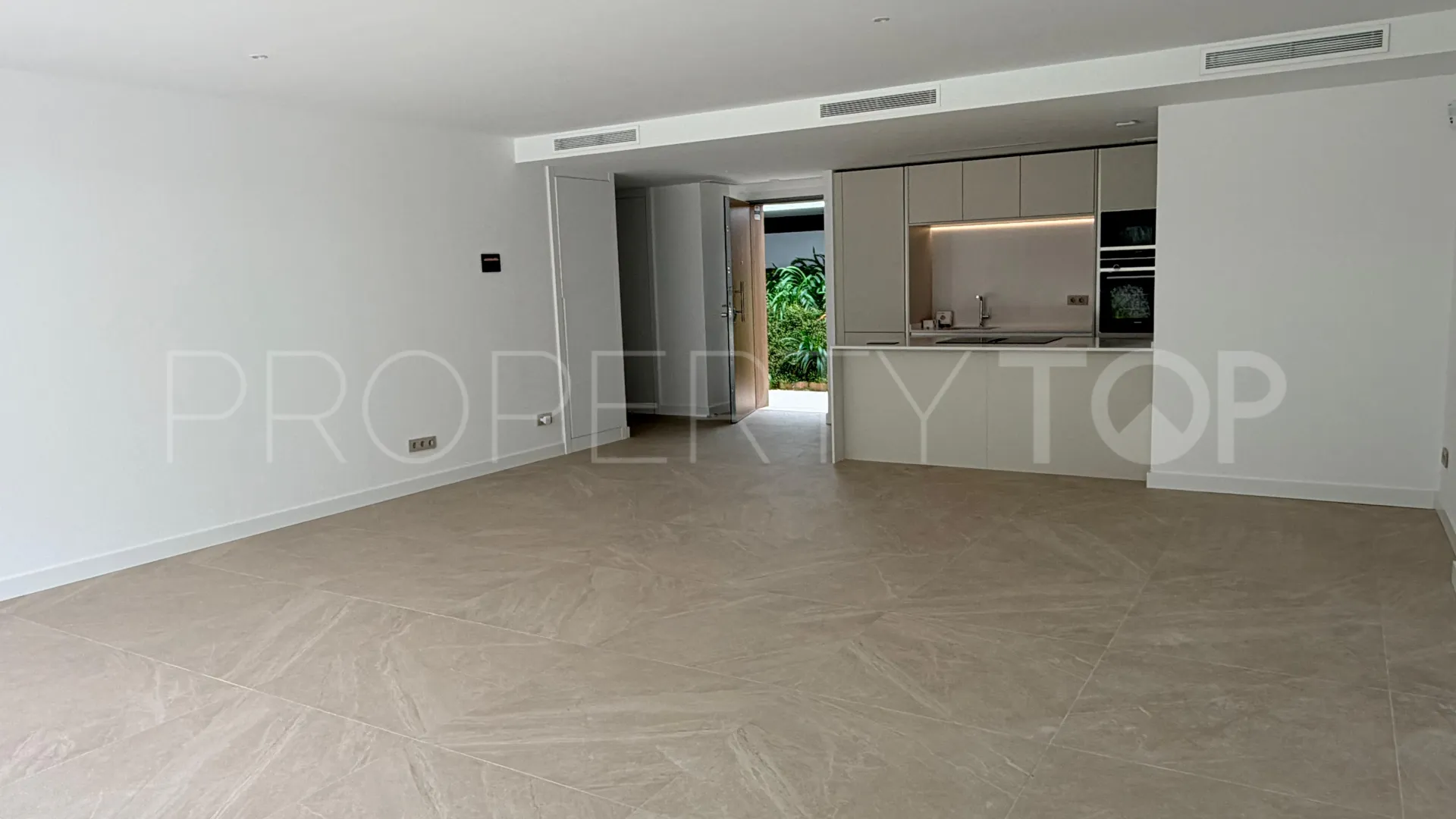 Comprar apartamento con 2 dormitorios en Los Monteros