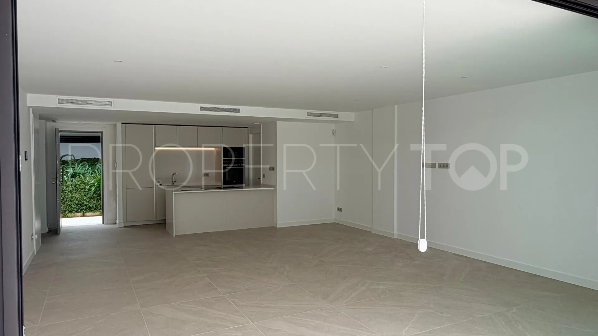 Comprar apartamento con 2 dormitorios en Los Monteros