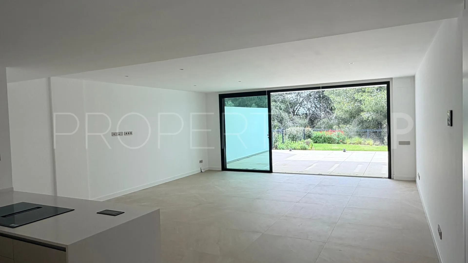 Comprar apartamento con 2 dormitorios en Los Monteros