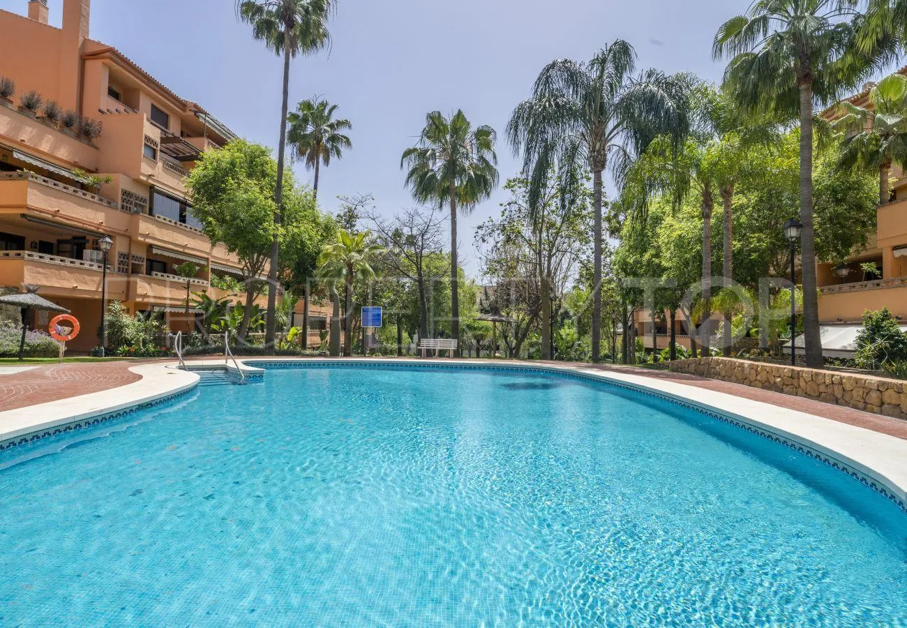 For sale apartment with 3 bedrooms in Costa Nagüeles III