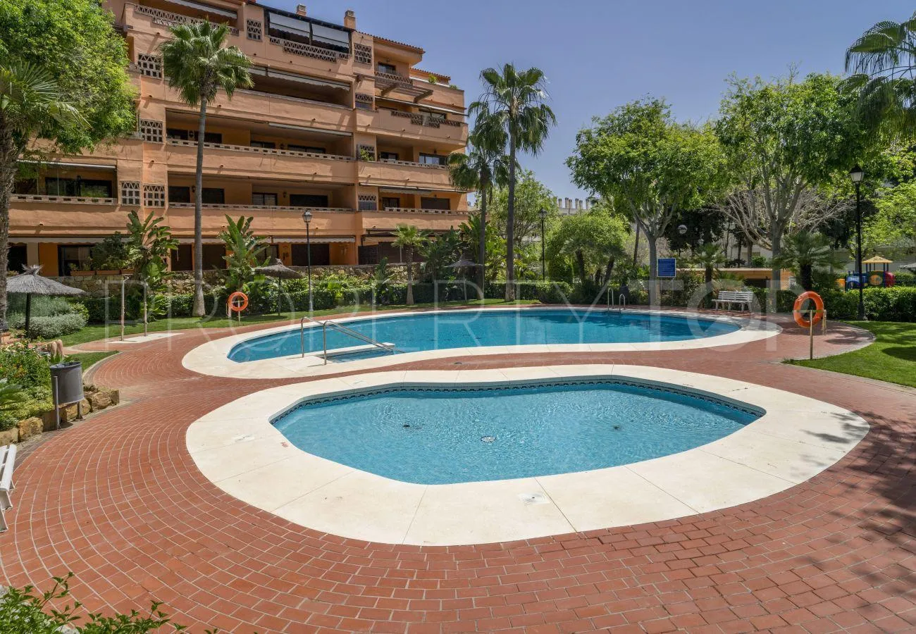For sale apartment with 3 bedrooms in Costa Nagüeles III