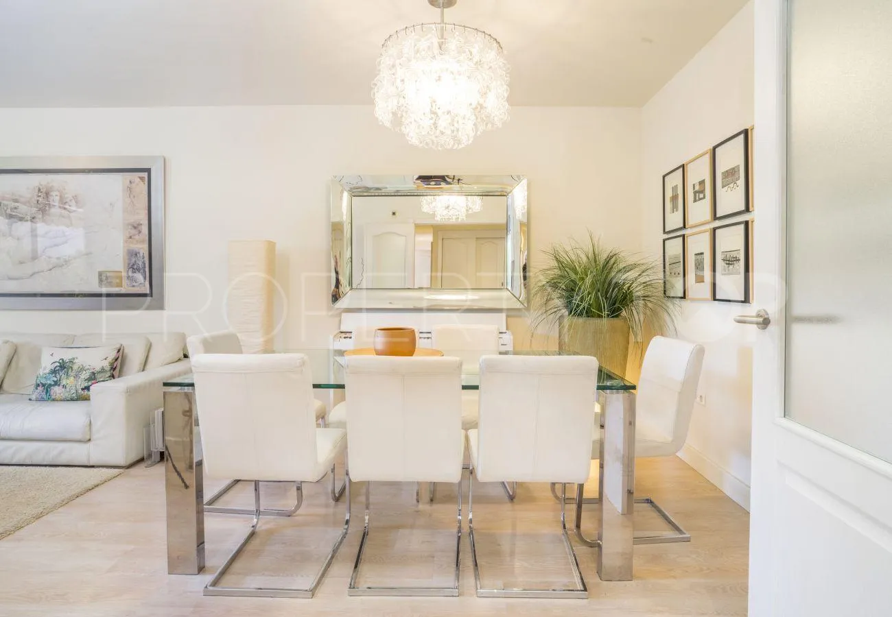 For sale apartment with 3 bedrooms in Costa Nagüeles III