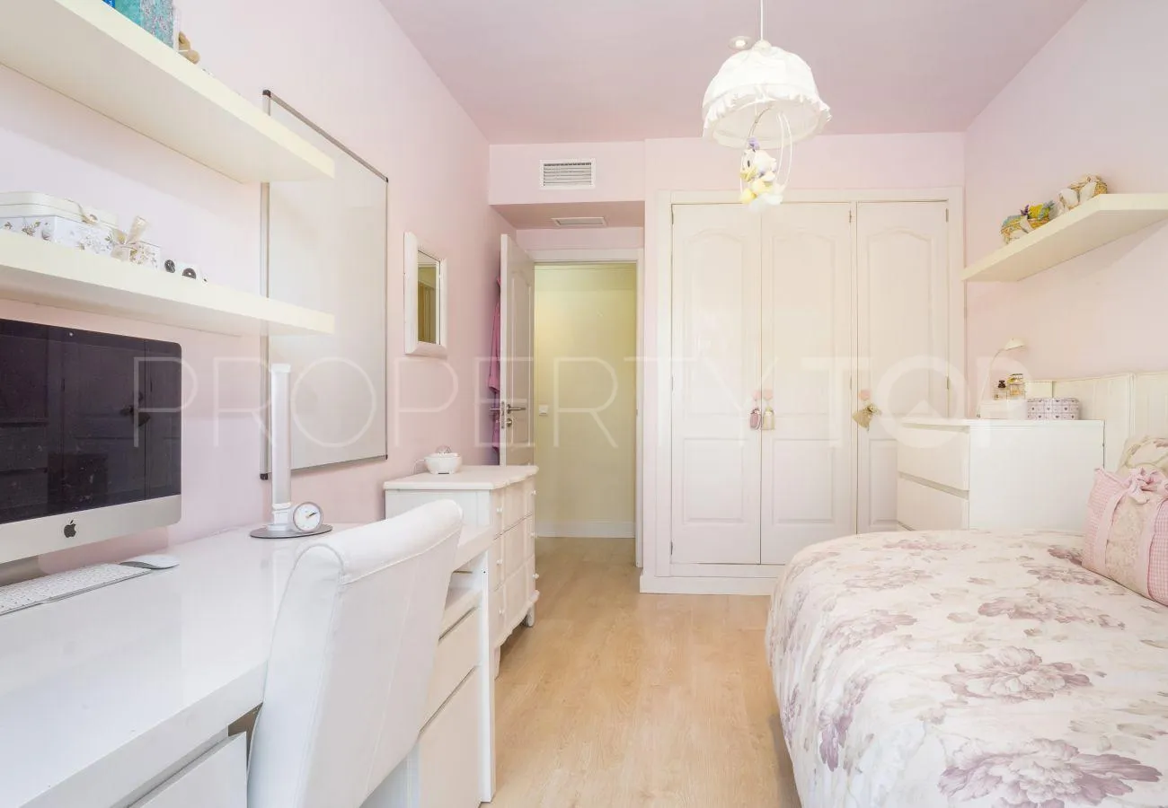 For sale apartment with 3 bedrooms in Costa Nagüeles III