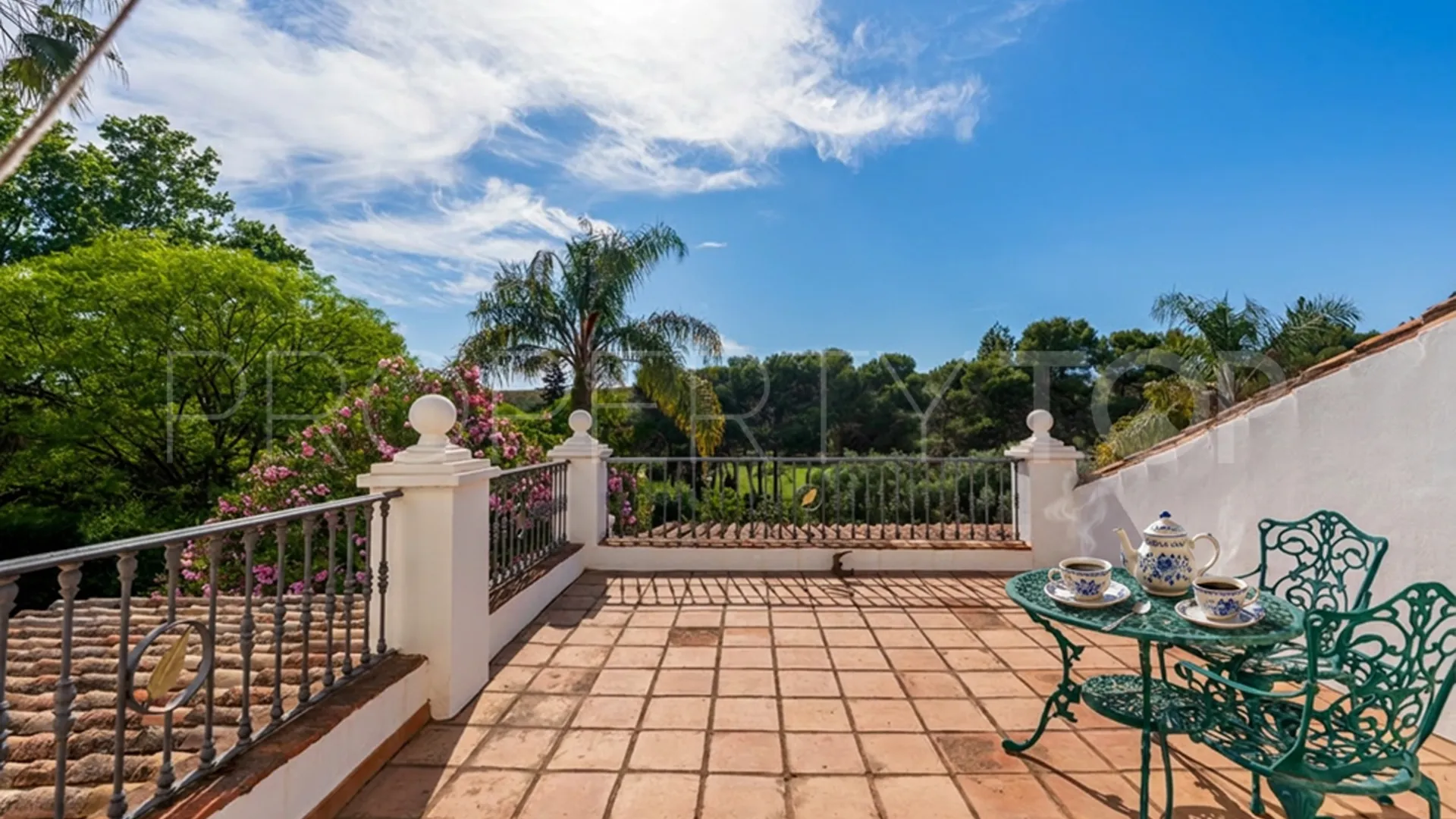 4 bedrooms villa for sale in Paraiso Medio
