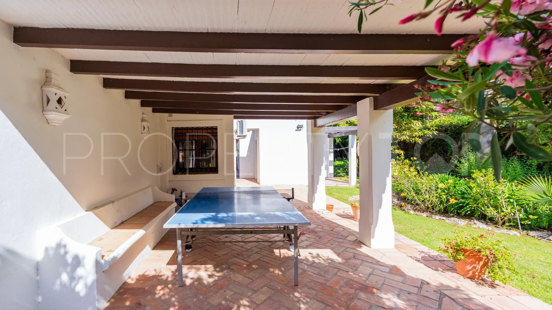 4 bedrooms villa for sale in Paraiso Medio
