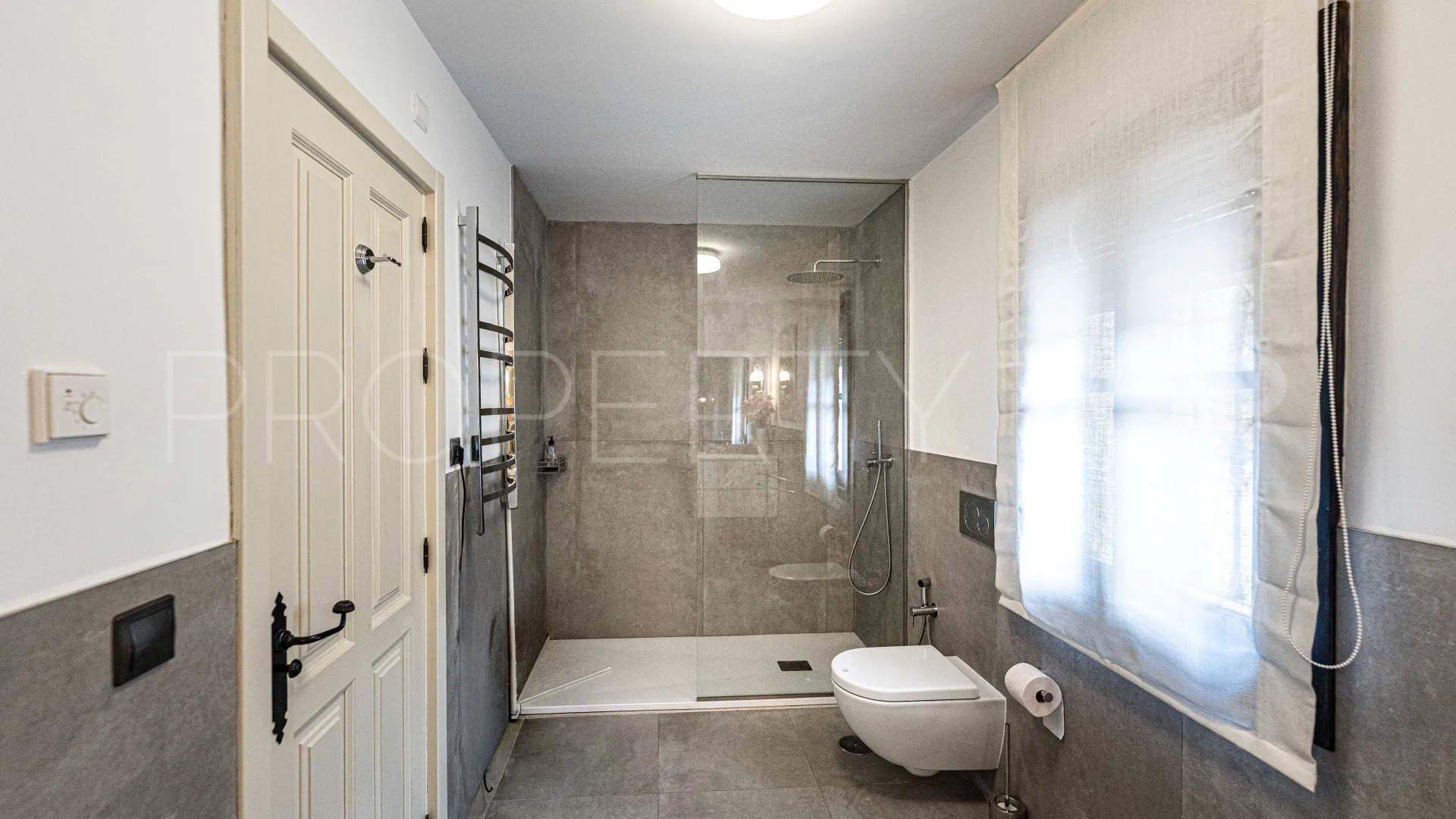 4 bedrooms villa for sale in Paraiso Medio