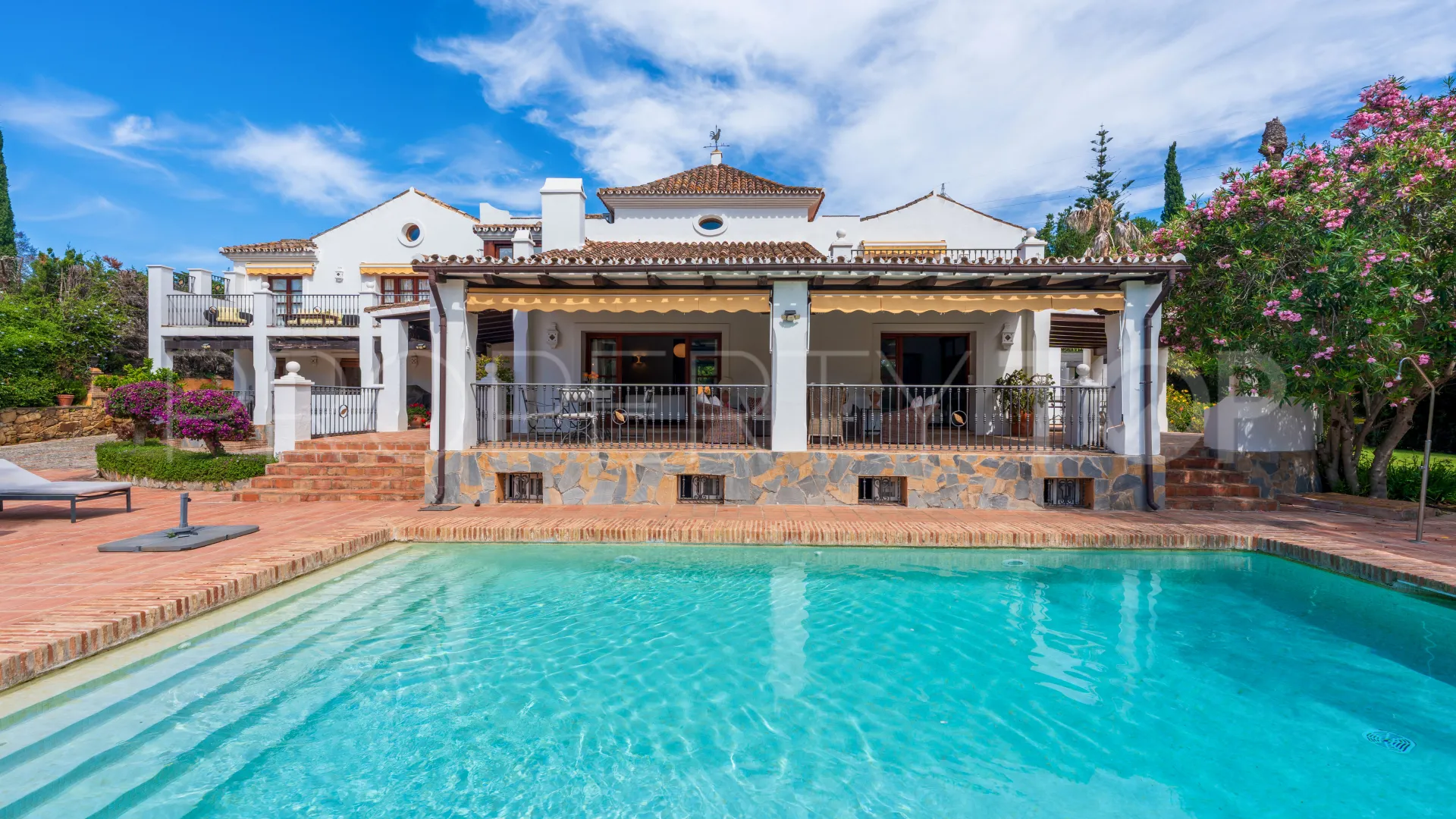4 bedrooms villa for sale in Paraiso Medio