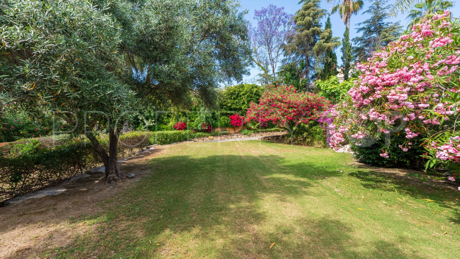 4 bedrooms villa for sale in Paraiso Medio