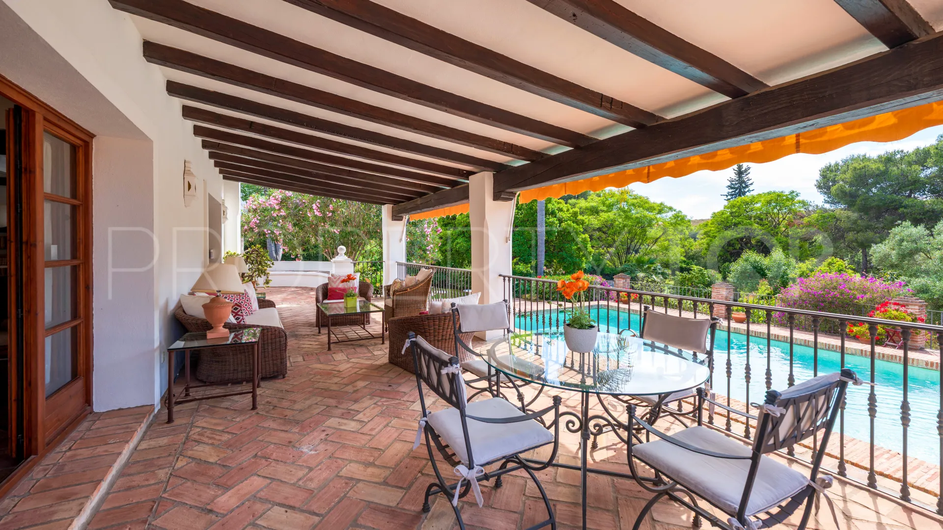 4 bedrooms villa for sale in Paraiso Medio