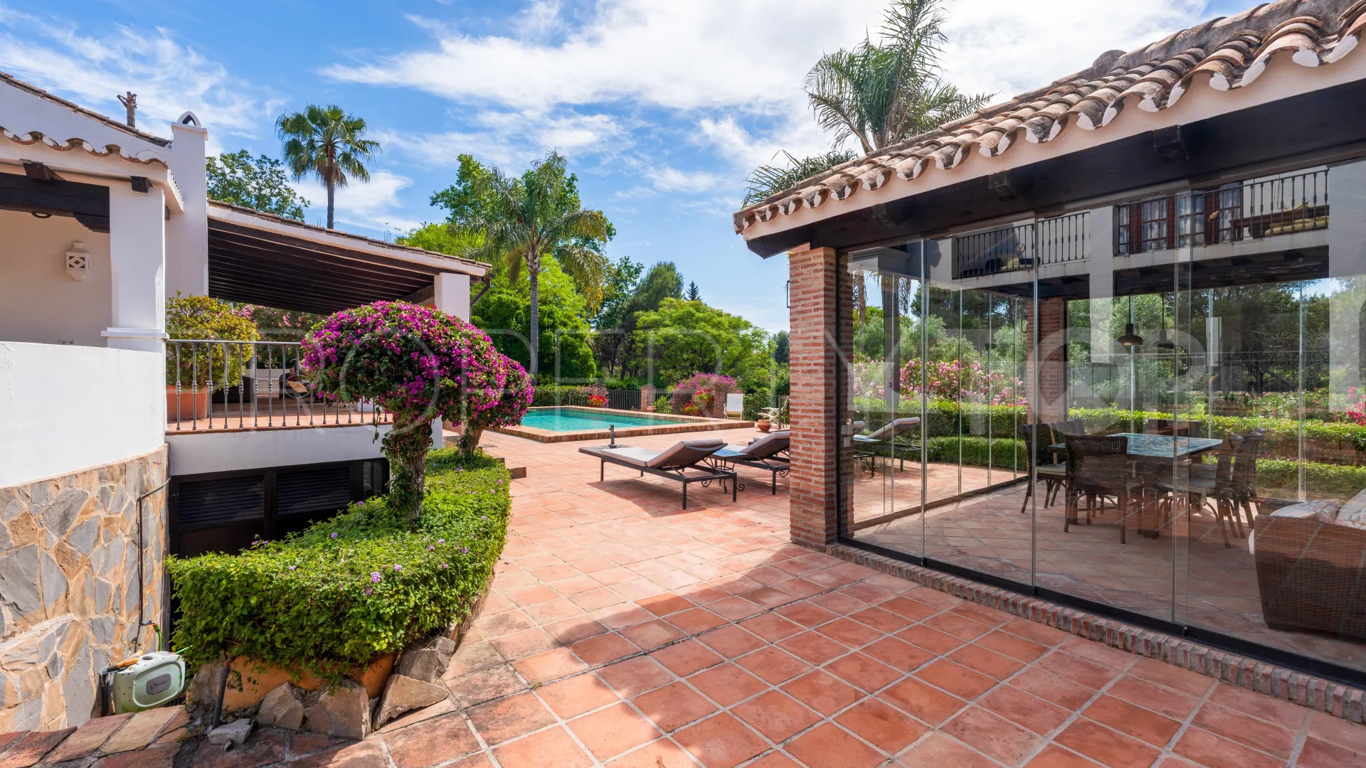 4 bedrooms villa for sale in Paraiso Medio