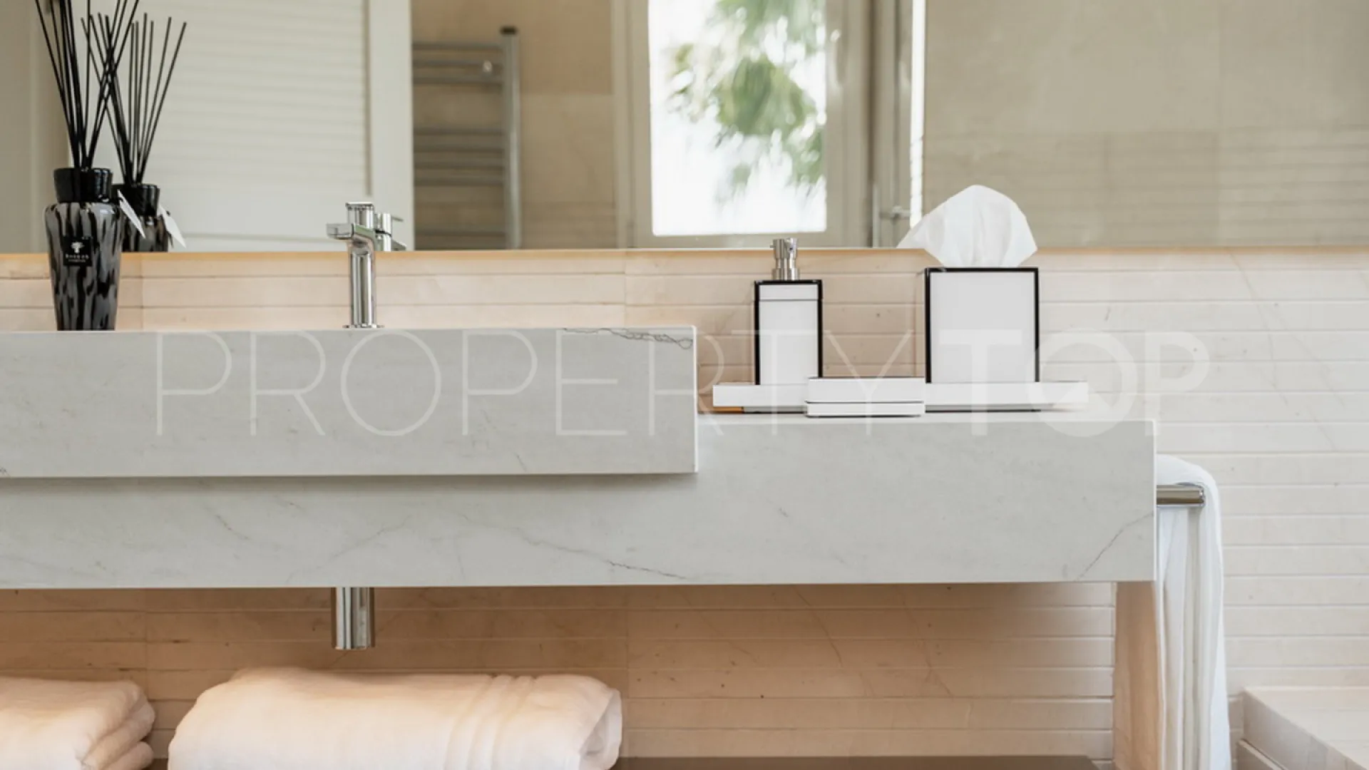 Apartamento en venta con 3 dormitorios en Rocio de Nagüeles