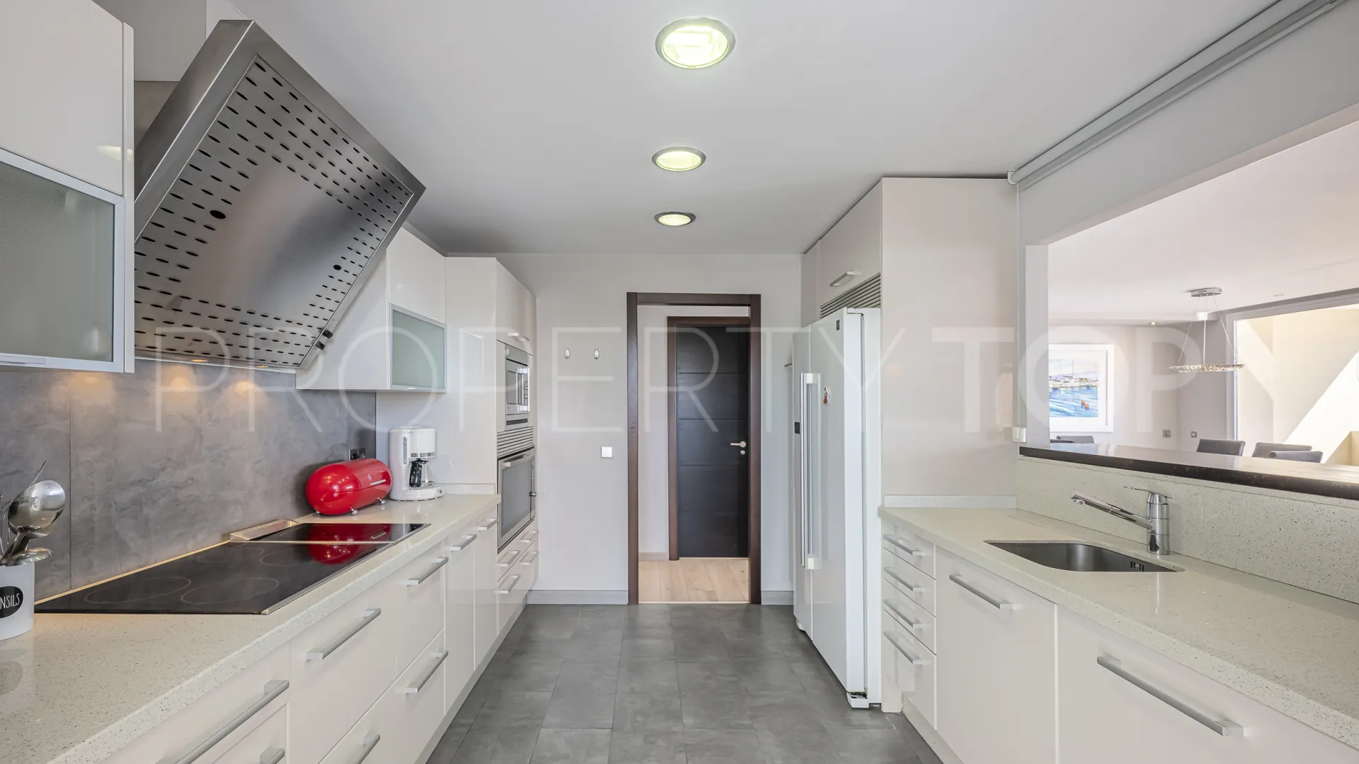 Marbella Ciudad, Ático de 3 dormitorios en venta