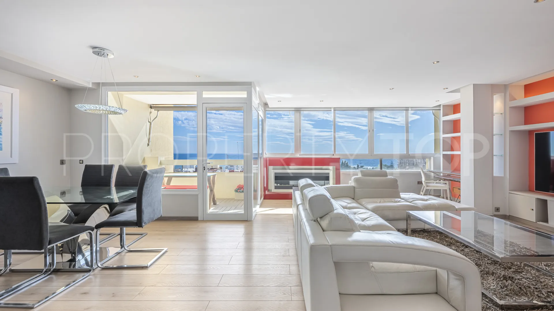 Marbella Ciudad, Ático de 3 dormitorios en venta