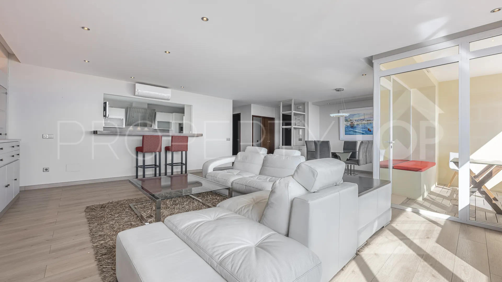 Marbella Ciudad, Ático de 3 dormitorios en venta