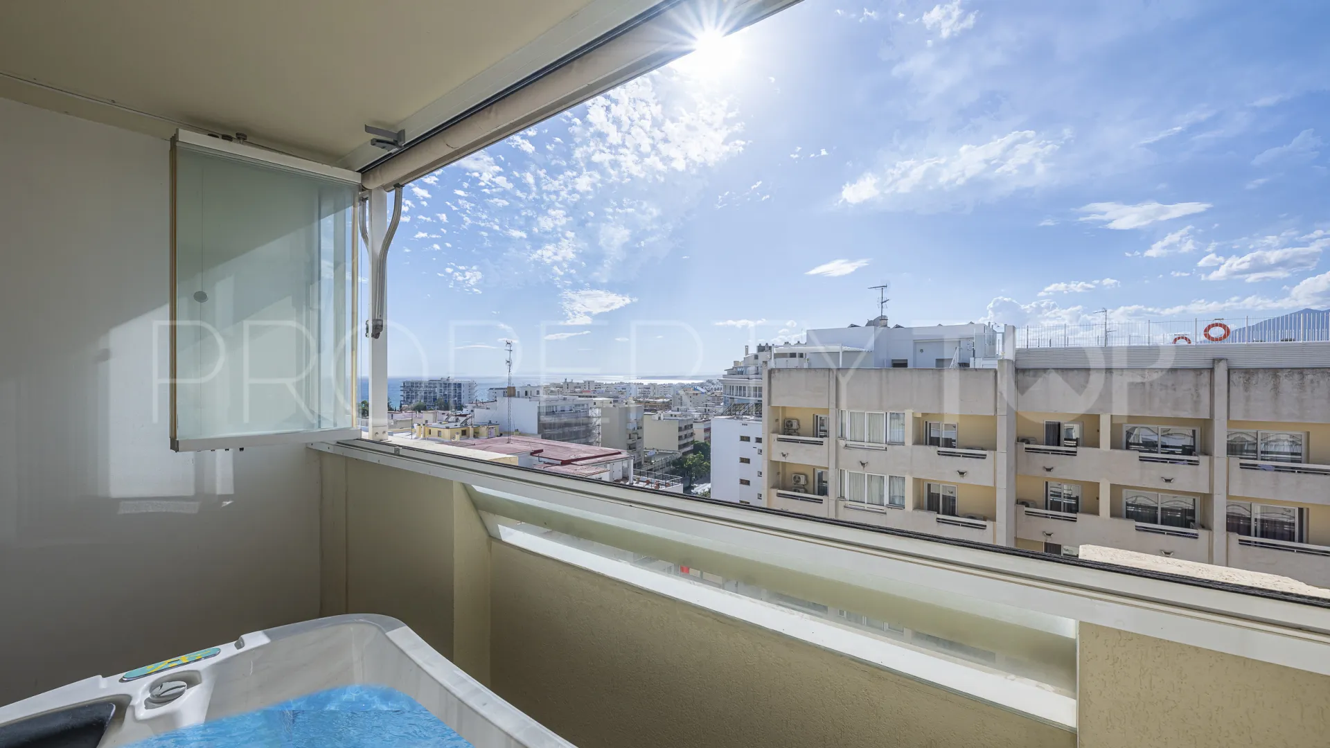 Marbella Ciudad, Ático de 3 dormitorios en venta
