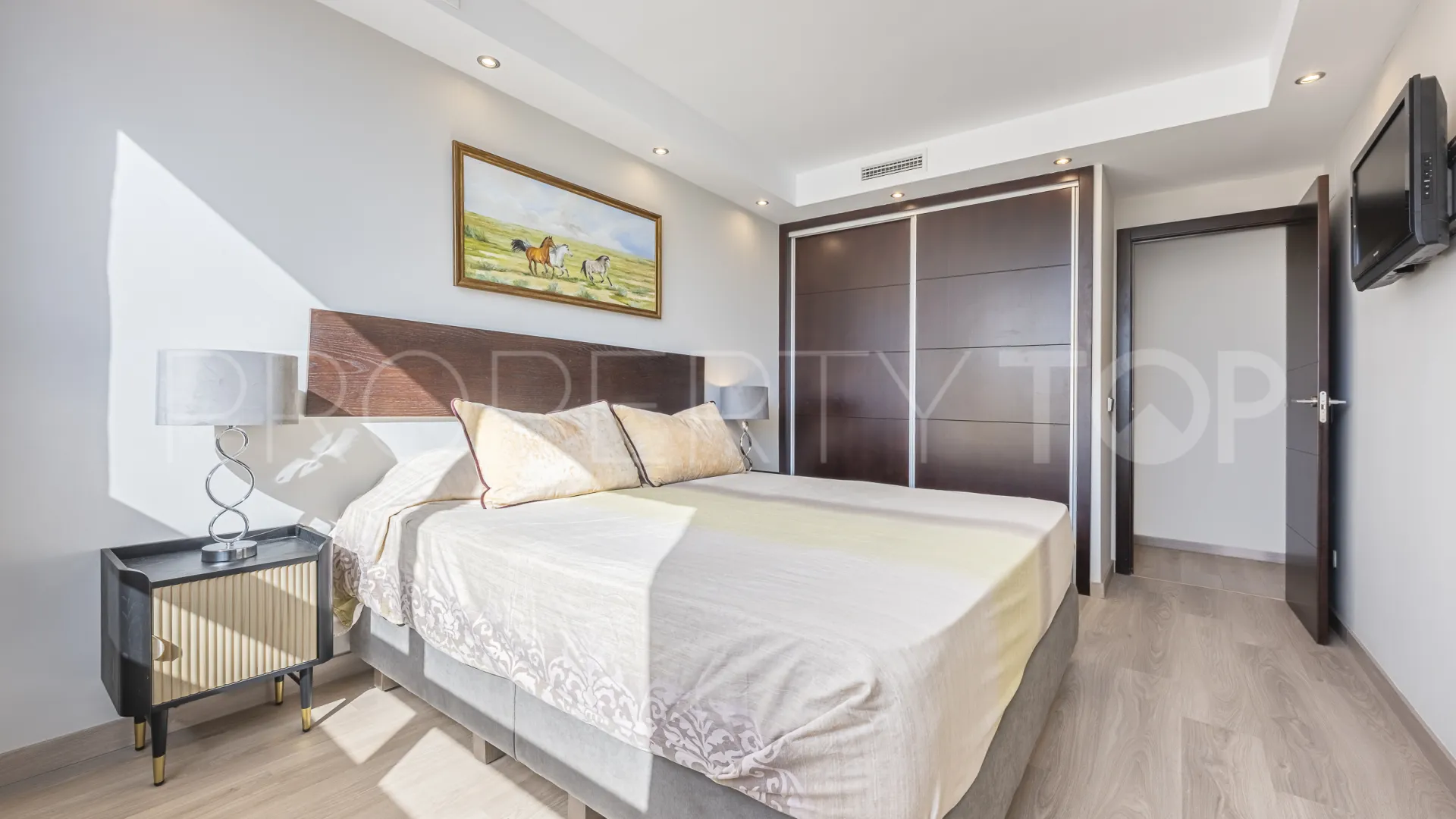 Marbella Ciudad, Ático de 3 dormitorios en venta