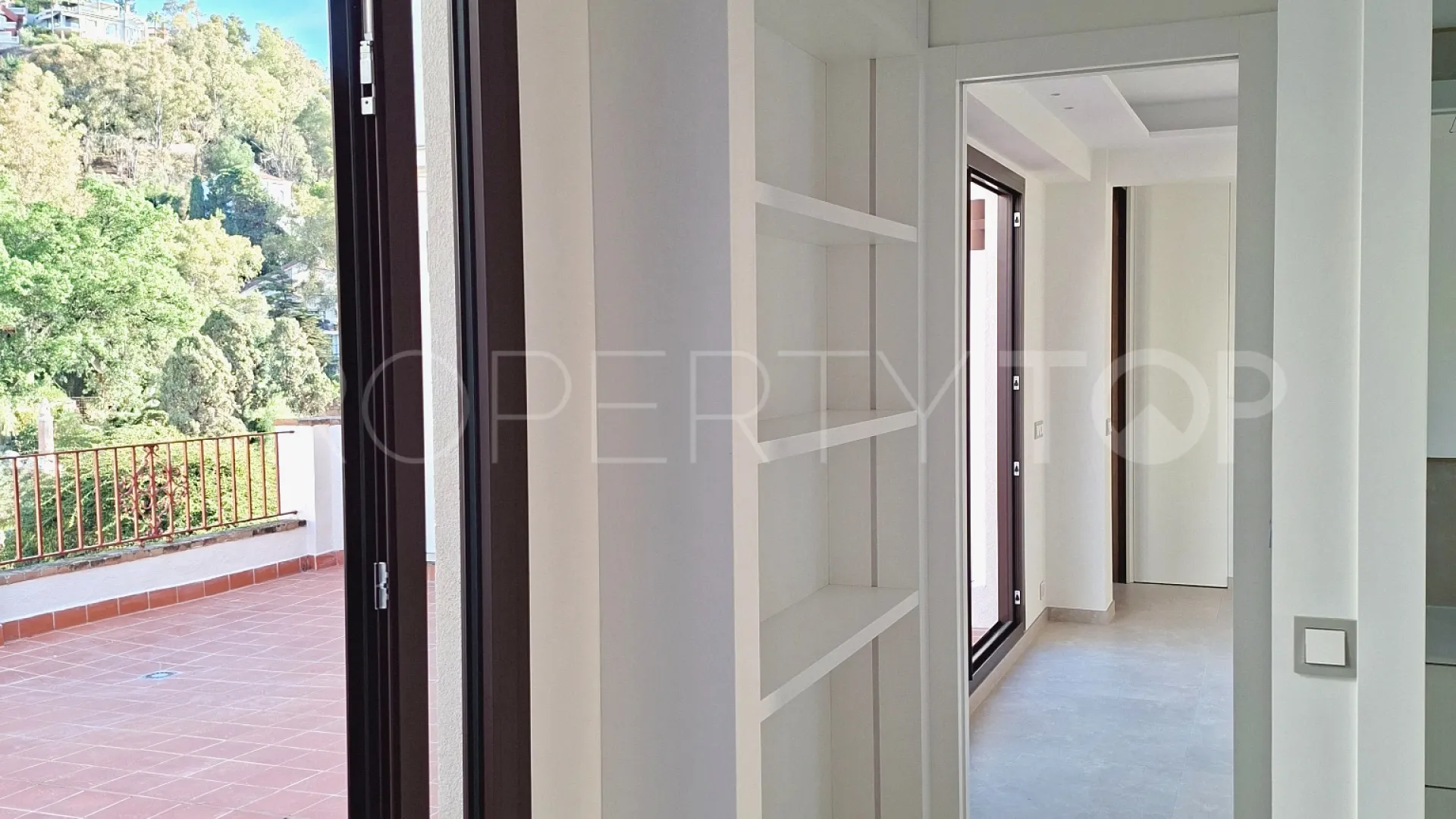 Monte Sancha, Ático de 2 dormitorios a la venta