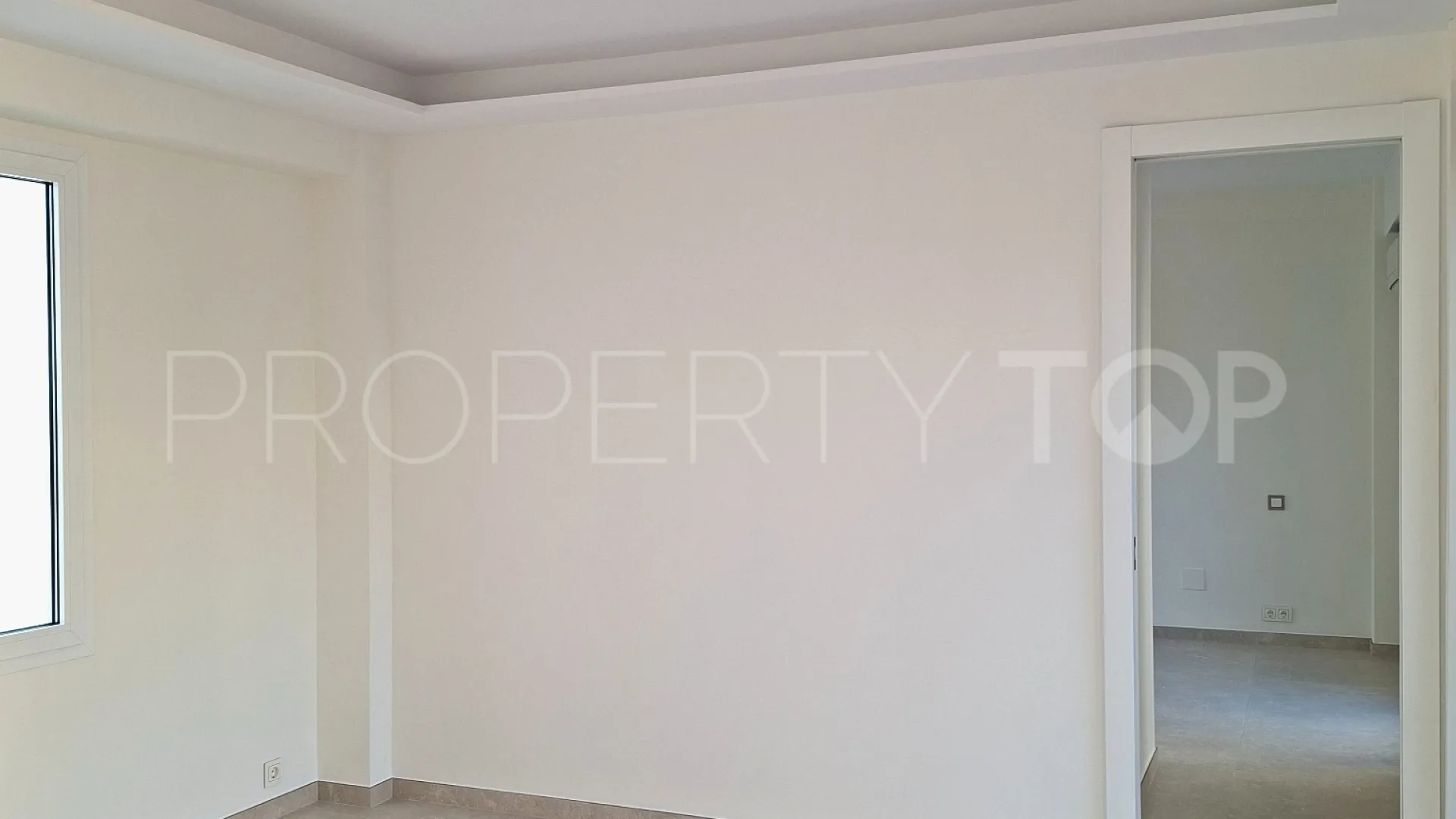 Monte Sancha, Ático de 2 dormitorios a la venta