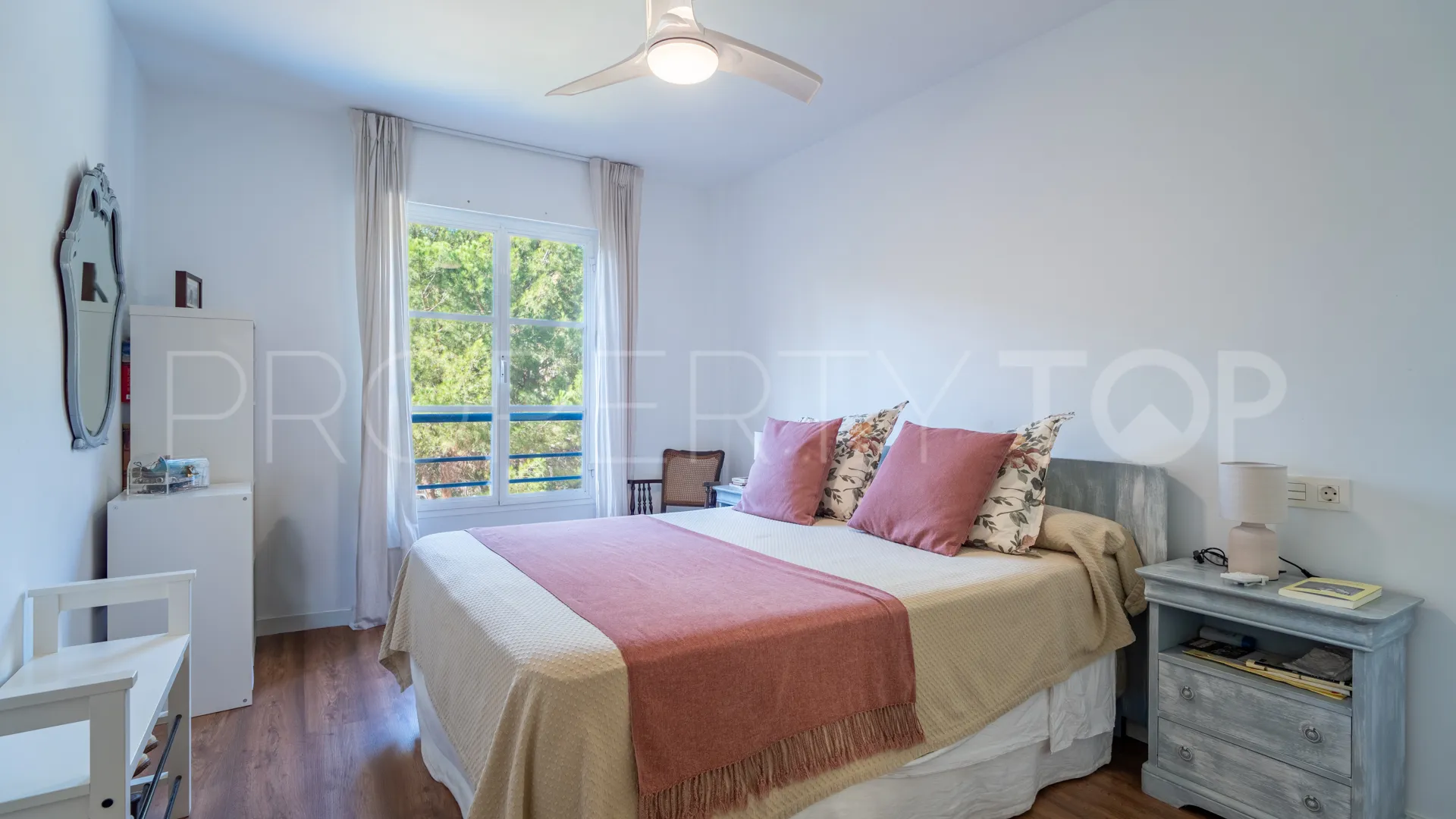 Malaga, duplex planta baja en venta con 4 dormitorios